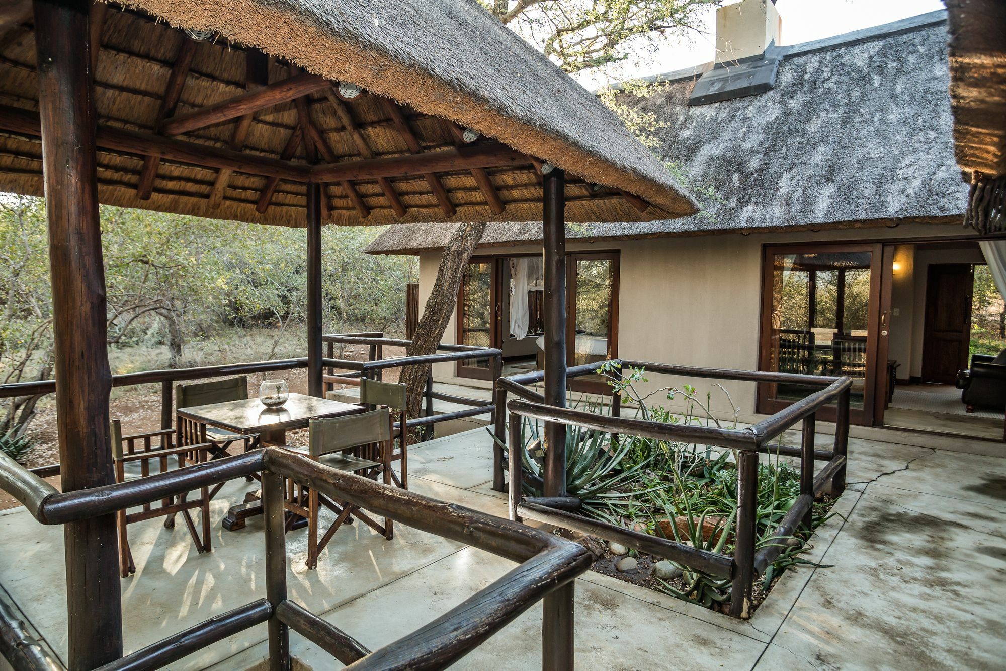 Raptors Lodge Hoedspruit Eksteriør bilde